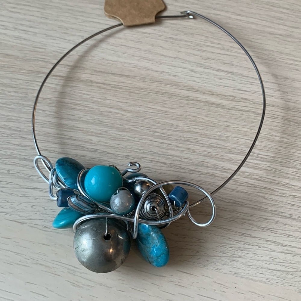 ⭐️ 5 for 20$! ⭐️ Aqua and silver necklace